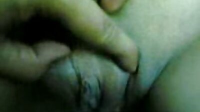 கவர்ச்சியான பெண் தனது விடாப்பிடியான காதலனுக்கு புற்றுநோயைக் கொடுத்தார்