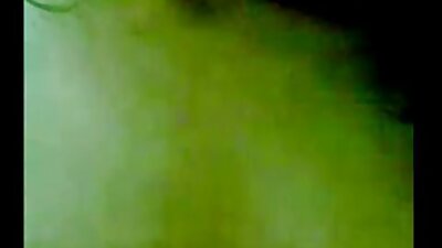கனா குறிப்பிட்ட உற்சாகத்துடன் பொன்னிறத்தை பெண்ணுறுப்பில் புணர்ந்தார்
